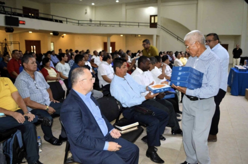 Pastors receiving QR Bibles in Ecuador