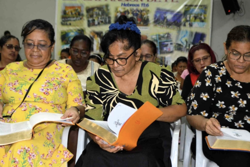 Bible training in Ecuador