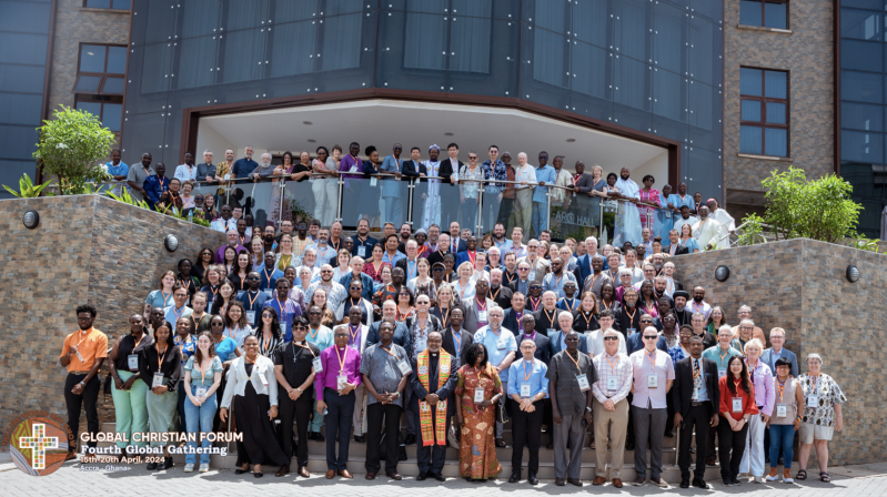 Group photo of the Global Christian Forum's fourth global gathering in Accra, Ghana.