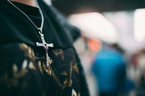 cross necklace