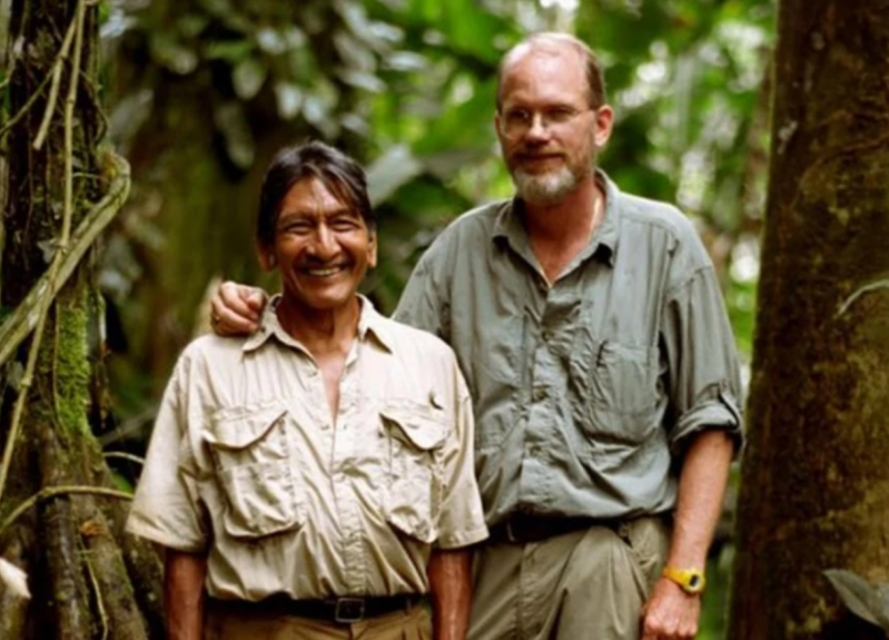 Mincaye with Steve Saint in the Ecuadorian jungle