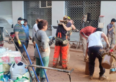 A church that was just getting started now struggles to get back on its feet after flooding in Valencia