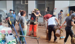 A church that was just getting started now struggles to get back on its feet after flooding in Valencia