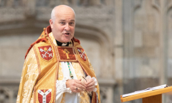 Former Archbishop of Canterbury George Carey resigns as priest; investigation into handling of sex abusing priest a deciding factor