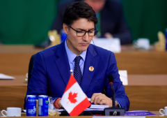 Canadian Prime Minister Justin Trudeau announces resignation