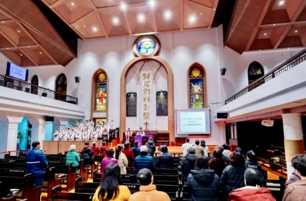 Has Christianity in China stopped growing since 2010? Experts give their say