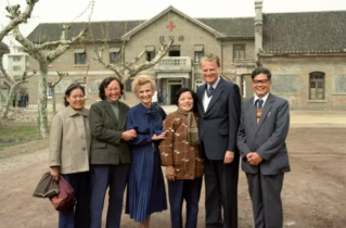 37 years ago, Billy Graham came to China for the first time