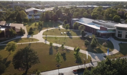 ‘A sinking ship’: Trinity Evangelical Divinity School alumni react as it leaves Chicagoland for Canada