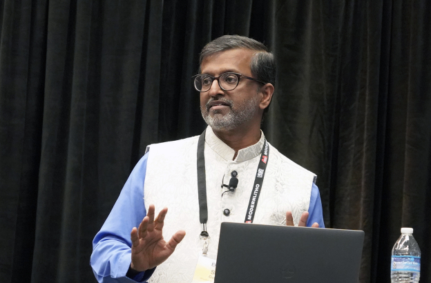 Sam George urges US evangelical writers to embrace global audience at Evangelical Press Association event