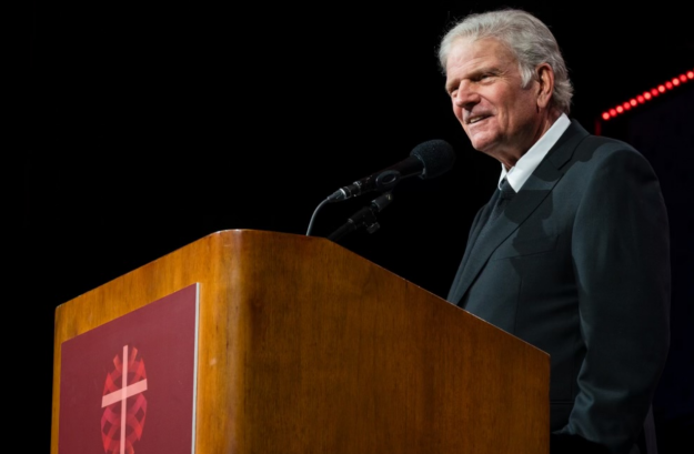 'Only God can solve this': Franklin Graham meets Zelenskyy, calls for prayer at Berlin congress