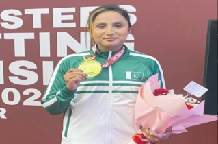 Christian athlete makes history by becoming first Pakistani woman to win gold at Asian weightlifting championship