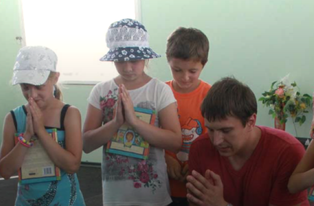 Slain church leaders among abuses by Russian occupation forces in Ukraine