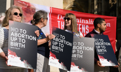 Christian leaders condemn UK vote to decriminalize late-term abortions: 'more women being injured'
