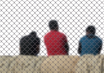 Refugee testimonies and prayer for captives take center stage at Italian evangelical event commemorating World Refugee Sunday