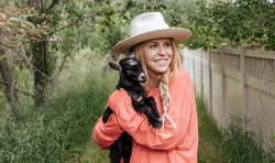 ‘No kidding!’ Mom walks 580 miles with baby goat to raise awareness, fight human trafficking