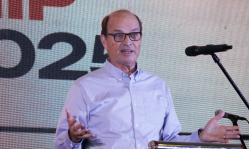 Dr. Paul Borthwick urges Arise Summit participants to live as sent influencers