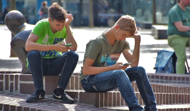 Gen Z struggles with church engagement, discipleship opportunities, State of the Bible report reveals