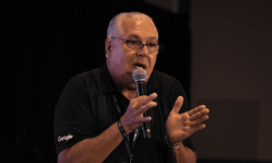 Google Digital Coach shares testimony of faith, masterclass on AI at Media Music Marketing Summit