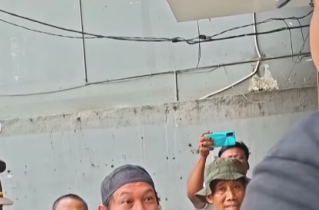 Muslims demand Christians halt worship at site in Indonesia