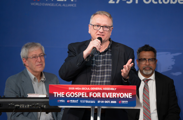 WEA panel urges return to family-centered disciple making as foundation of the Church