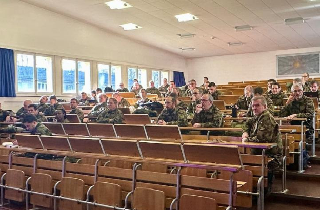 Evangelical Swiss chaplains discuss spiritual care for modern army