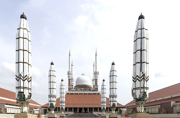 Christian group in Indonesia appeals revocation of building permits