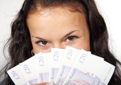 Trust shapes how U.K. Christians give, Stewardship report finds