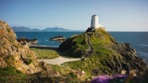 Faith in Wales report 2025 highlights social action by churches