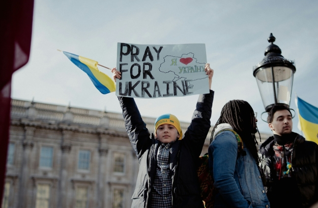 Ukrainian Bible Society distributes Bibles to help the traumatized, especially children