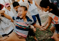 At D6 conference, pastor encourages parents to build resilient, spiritually grounded children in digital age