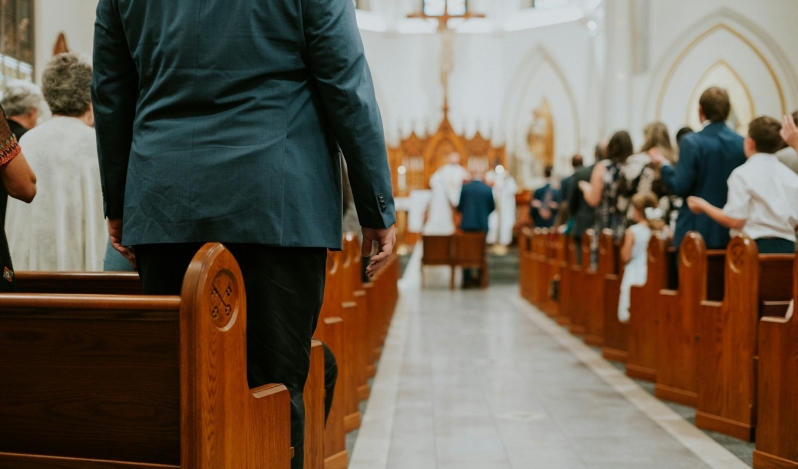 Religion linked to better mental health by 10-to-1 margin, major research review finds