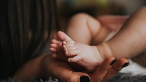 Motherhood study evaluates depth of life transformation for new moms